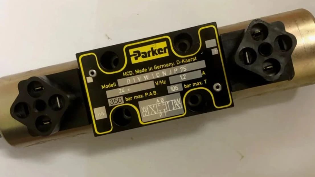 شیر کنترل جهت *Parker D1VW1CNJP75