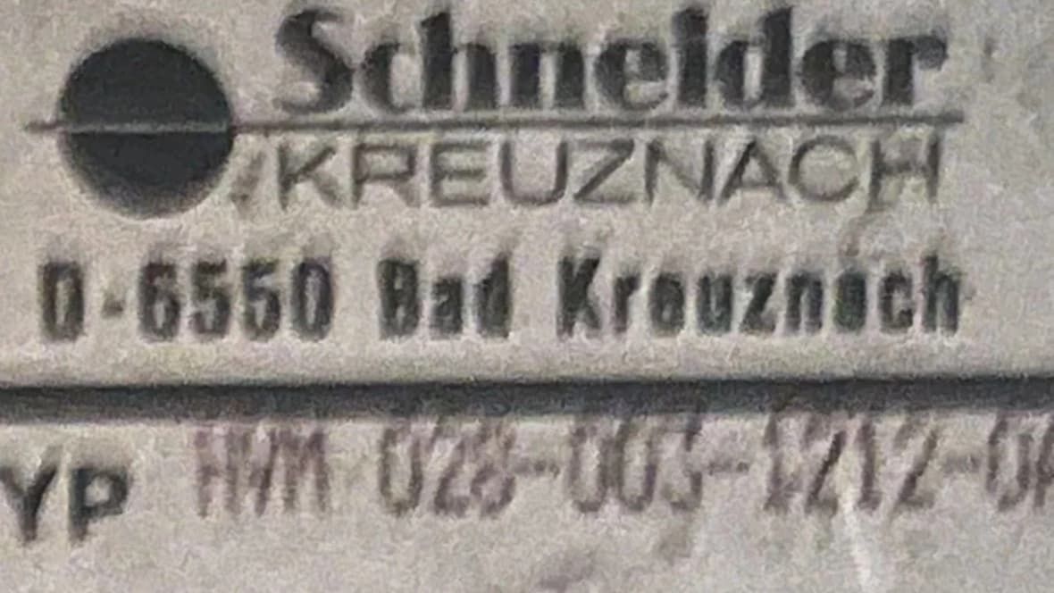 سروو ولو **Schneider HVM 028-003-1212-0A**